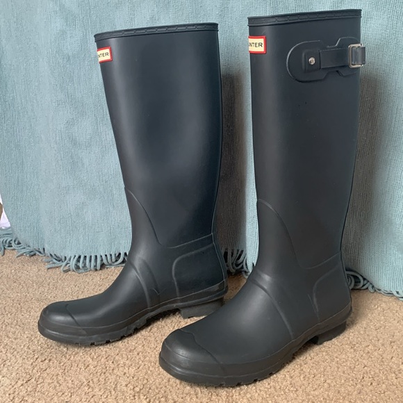 Dark Grey Hunter boots - size 11 - Picture 2 of 4